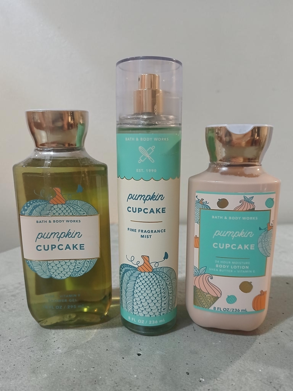 Bath & Body Works Pumpkin Cupcake Body Set - Teal & Gold Accents